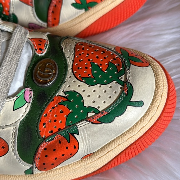 Gucci strawberry ๐ screener Sneakers size 40 - Picture 11 of 15